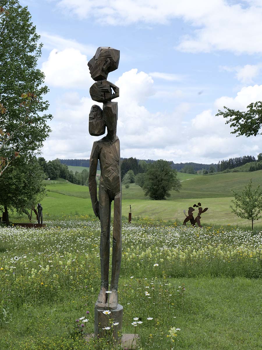 willkommen in der inneren Wirklichkeit, Bronze, Höhe 222cm